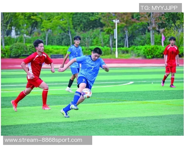 大学足球月盛典开启青春激情赛场共庆校园足球热潮